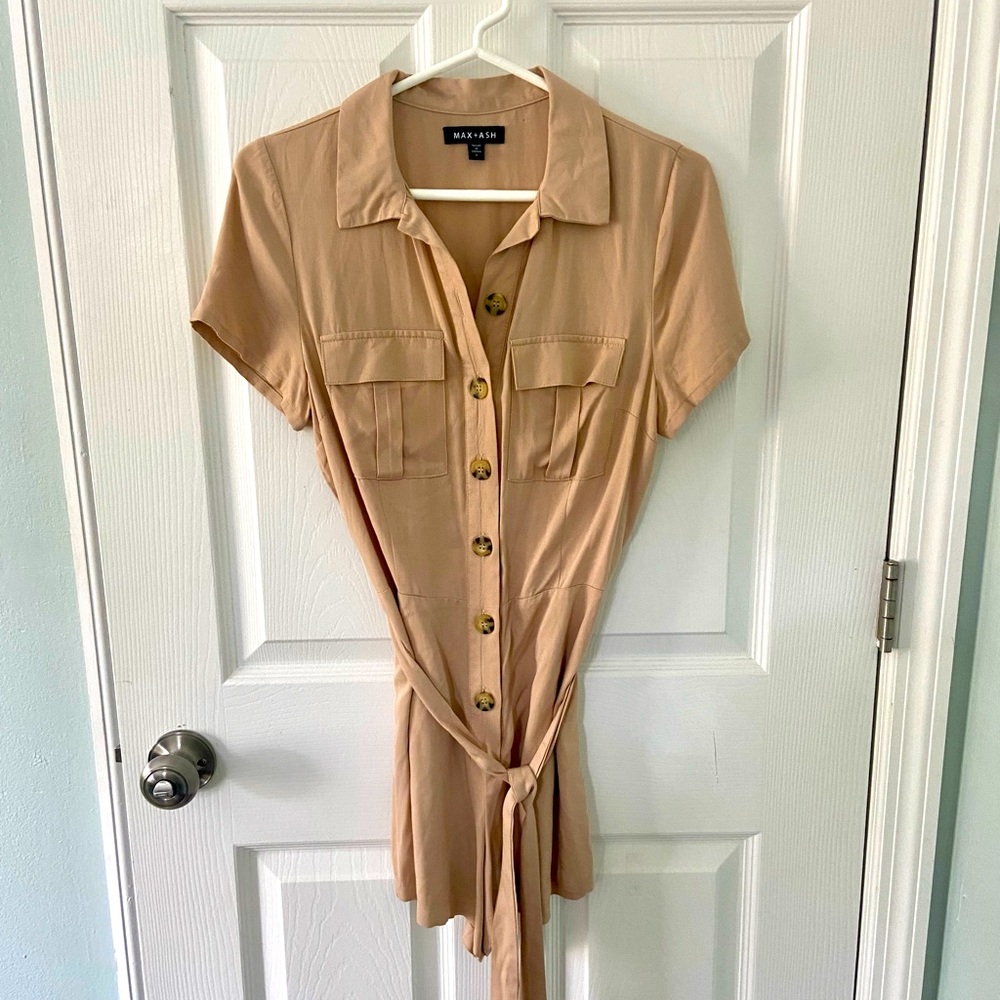 Max + Ash Saks Khaki Romper. Size Small.